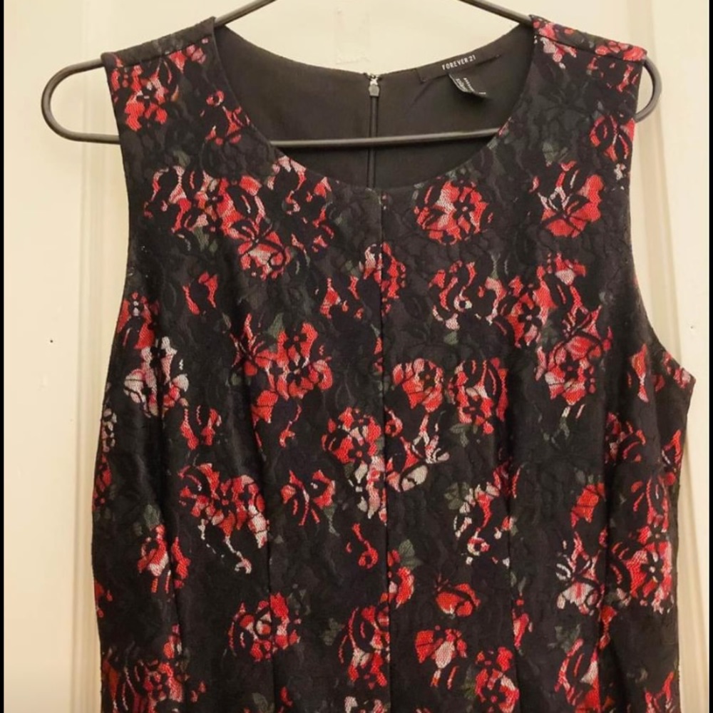 Black, floral lace mini dress 👗